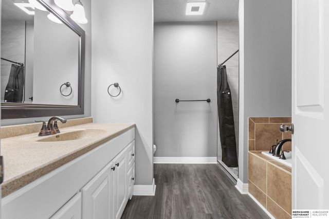 2608 Alexandra Road, Papillion, NE 68133