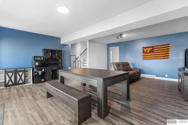 2608 Alexandra Road, Papillion, NE 68133