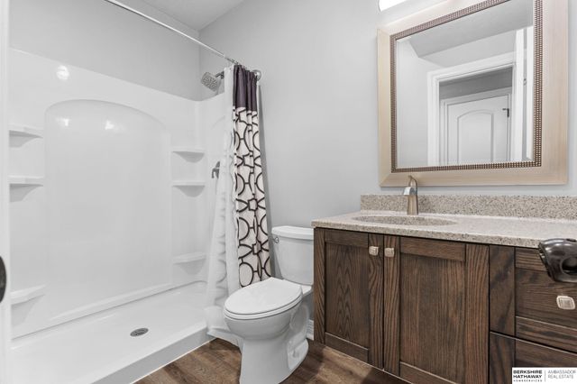 2608 Alexandra Road, Papillion, NE 68133