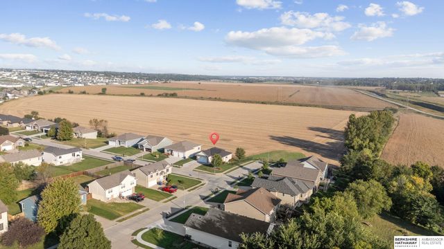 2608 Alexandra Road, Papillion, NE 68133