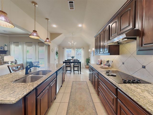 1635 St Croix Street, Burleson, TX 76028