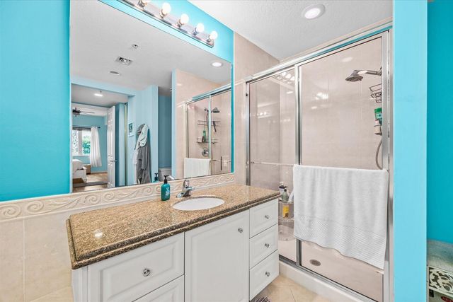 36 HARBOUR ISLE Drive W 104, Fort Pierce, FL 34949