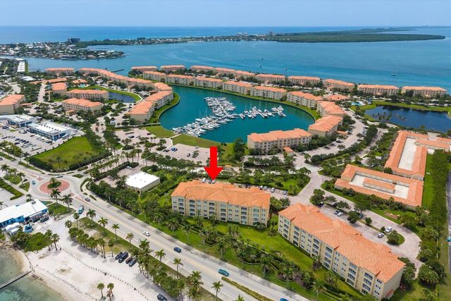 36 HARBOUR ISLE Drive W 104, Fort Pierce, FL 34949