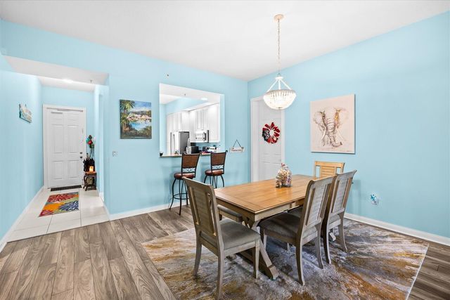 36 HARBOUR ISLE Drive W 104, Fort Pierce, FL 34949