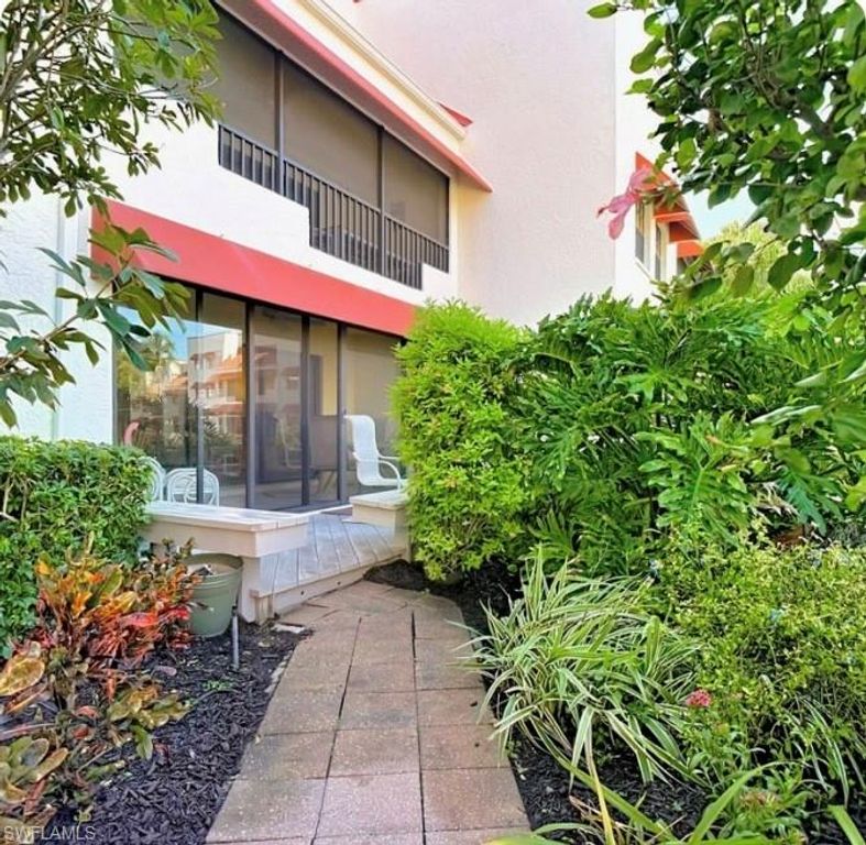 627 Serendipity DR 627, NAPLES, FL 34108 — exterior