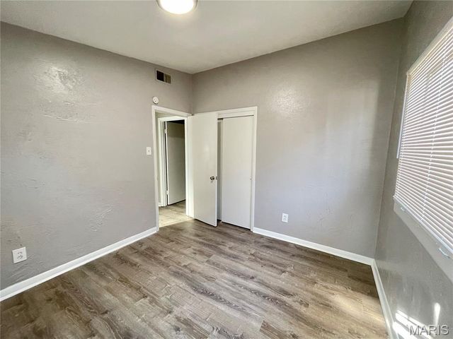 1132 Lakeview Avenue, St Louis, MO 63138