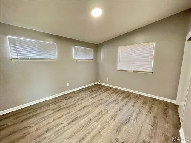 1132 Lakeview Avenue, St Louis, MO 63138
