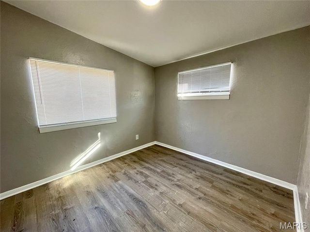 1132 Lakeview Avenue, St Louis, MO 63138