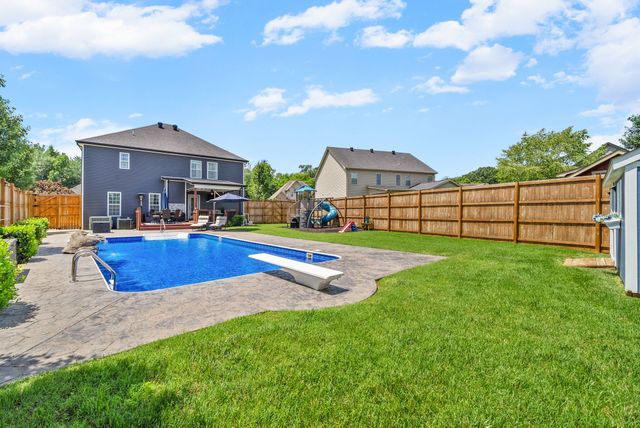 964 Nectar Ct, Adams, TN 37010