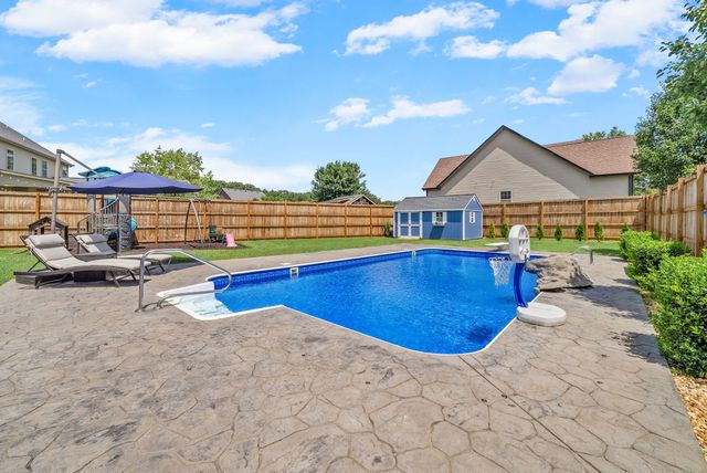 964 Nectar Ct, Adams, TN 37010