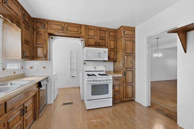 509 Princeton Drive SE, Albuquerque, NM 87106