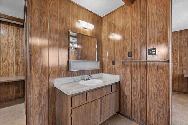 509 Princeton Drive SE, Albuquerque, NM 87106