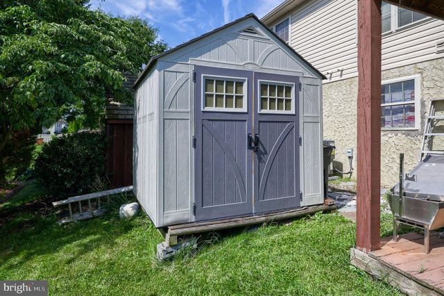 108 HAWK LN, Ephrata, PA 17522
