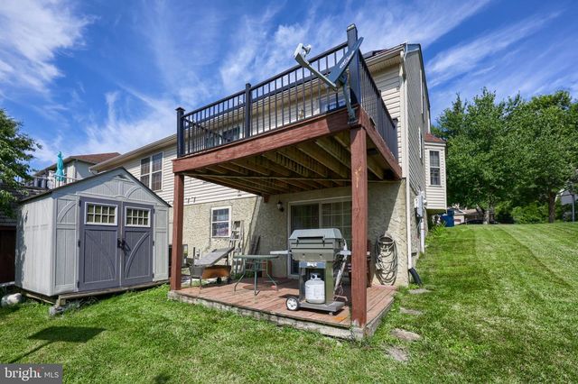 108 HAWK LN, Ephrata, PA 17522