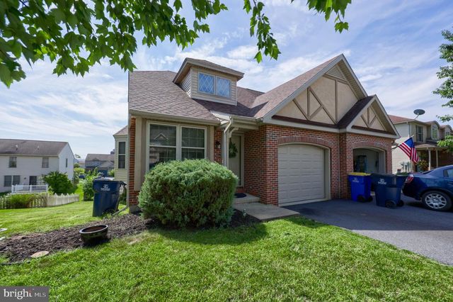 108 HAWK LN, Ephrata, PA 17522