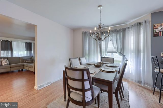 108 HAWK LN, Ephrata, PA 17522