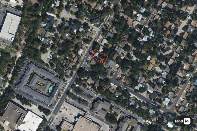 8003 Rockwood LN, Austin, TX 78757