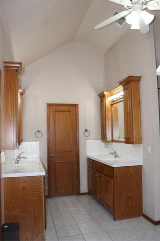 14112 Kiowa Drive, Edmond, OK 73013