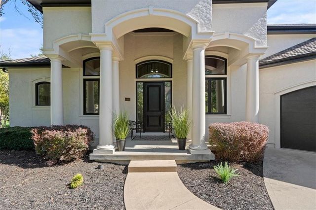 4466 W 150th Terrace, Leawood, KS 66224