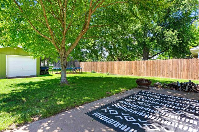1114 S MAIN Street, Washington, IL 61571