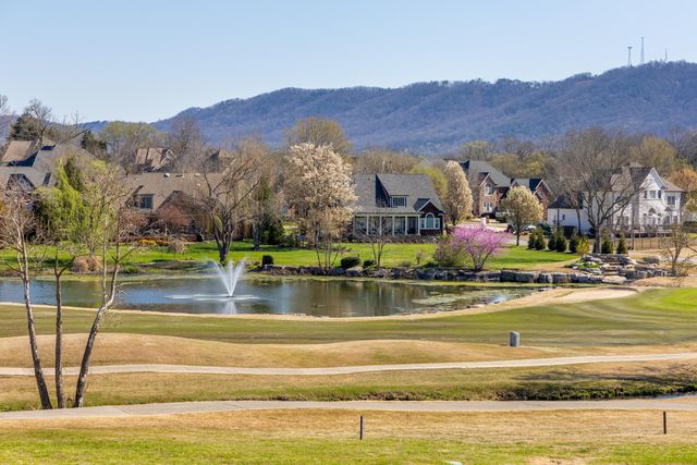 8534 Gentle Mist Circle, Ooltewah, TN 37363