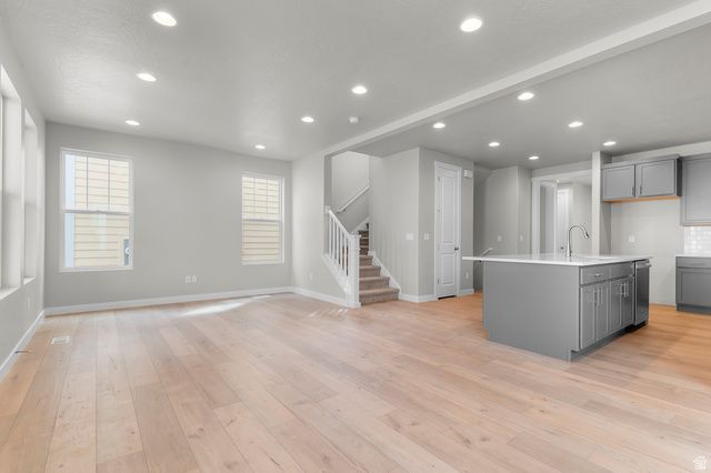 11174 S FORDMAN WAY, South Jordan, UT 84009