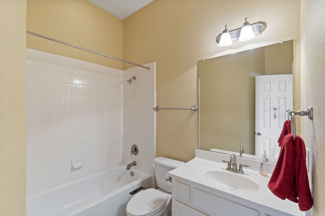 3024 N Camino Lagos, Grand Prairie, TX 75054