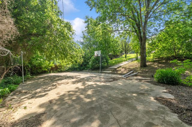 3024 N Camino Lagos, Grand Prairie, TX 75054