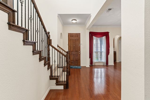 3024 N Camino Lagos, Grand Prairie, TX 75054