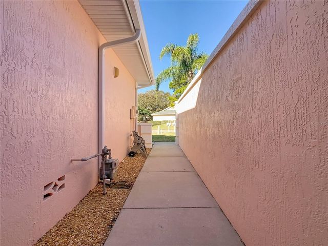 47 ENCLAVE DRIVE, Winter Haven, FL 33884