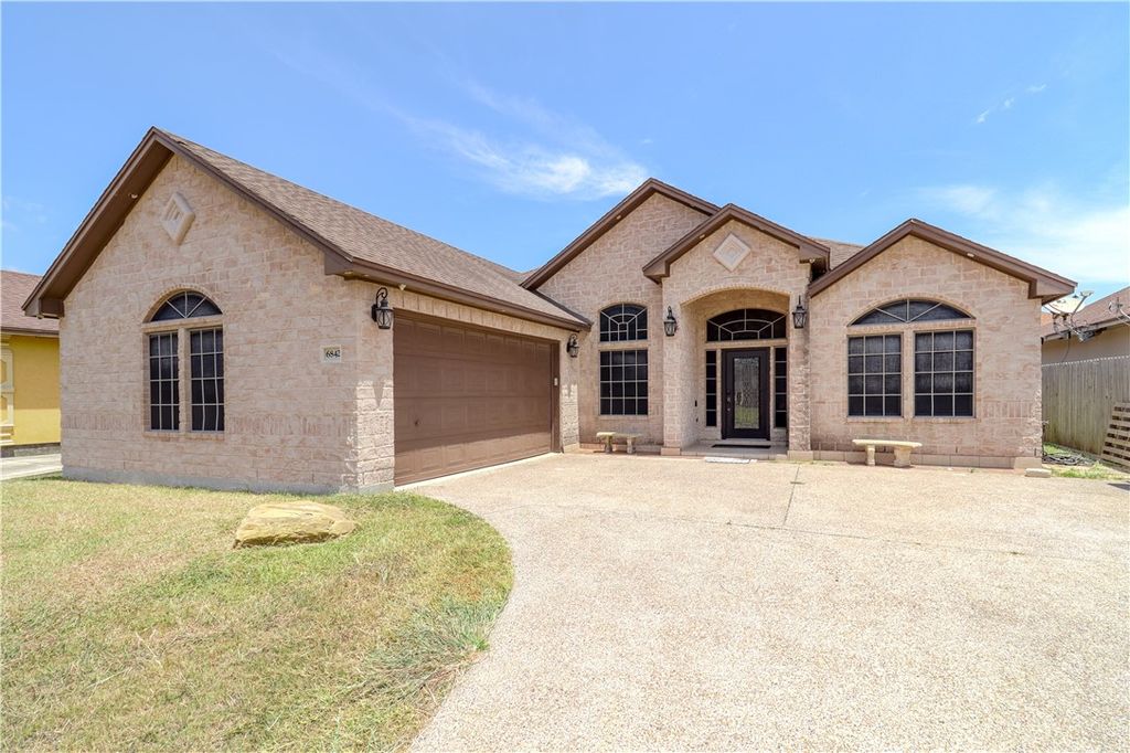 6842 Old Square Dr, Corpus Christi, TX 78414 — exterior