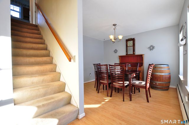 7 Glen Hollow, East Granby, CT 06026