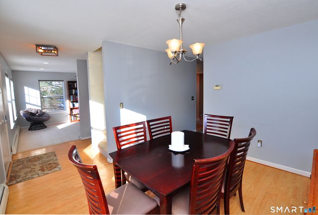 7 Glen Hollow, East Granby, CT 06026