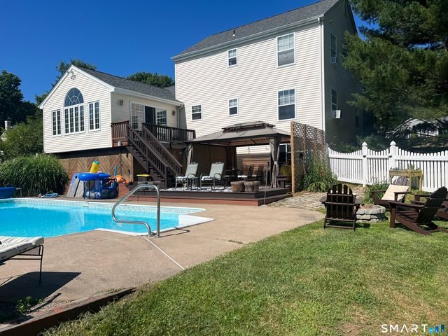 7 Glen Hollow, East Granby, CT 06026