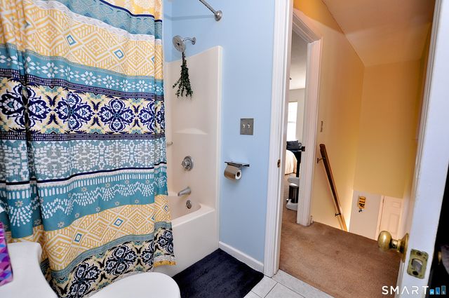 7 Glen Hollow, East Granby, CT 06026