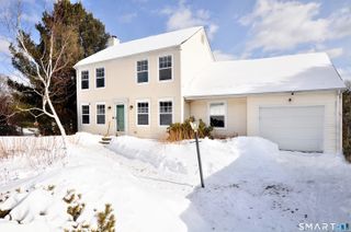 7 Glen Hollow, East Granby, CT 06026