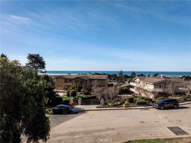 670 Sequoia Court, Morro Bay, CA 93442