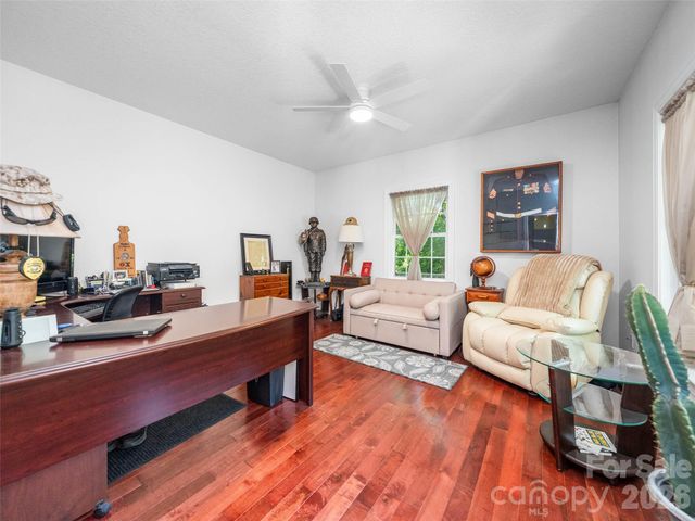 350 Vista Point Drive, Weaverville, NC 28787