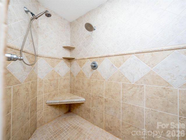 350 Vista Point Drive, Weaverville, NC 28787