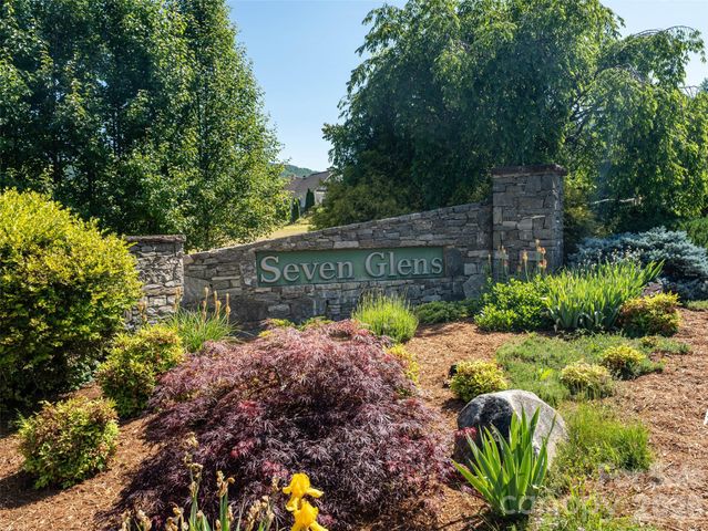 350 Vista Point Drive, Weaverville, NC 28787