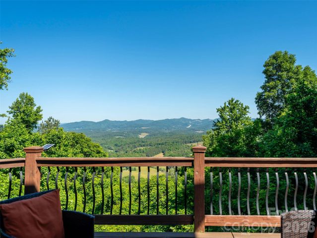 350 Vista Point Drive, Weaverville, NC 28787