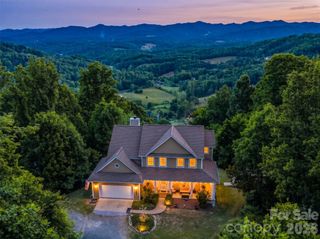 350 Vista Point Drive, Weaverville, NC 28787