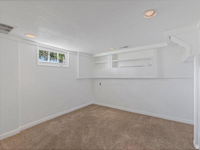 2830 S 2300 E, Salt Lake City, UT 84109