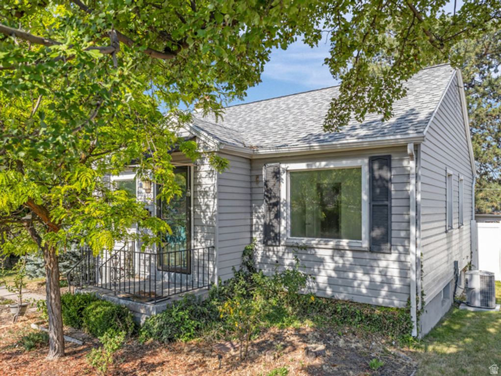 2830 S 2300 E, Salt Lake City, UT 84109