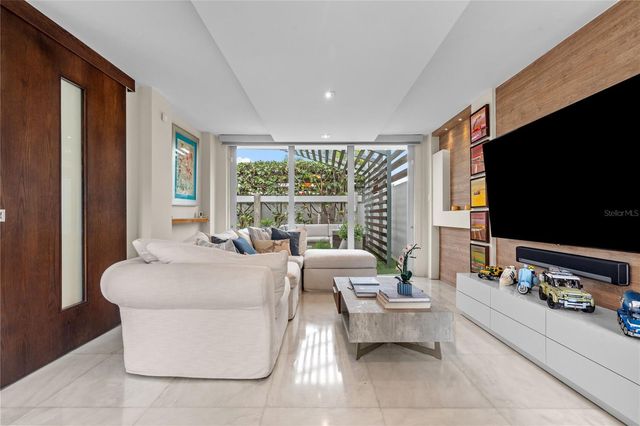 A-1 CALLE FLAMBOYAN, Guaynabo, PR 00966