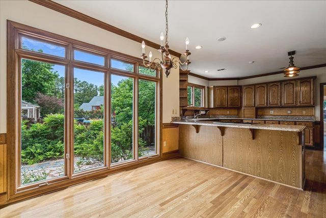2255 OTTERBURN LN, Germantown, TN 38139
