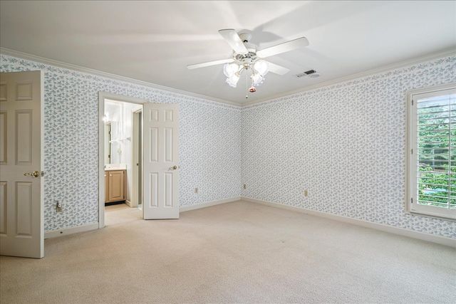 2255 OTTERBURN LN, Germantown, TN 38139