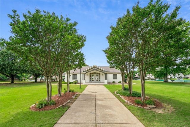 2255 OTTERBURN LN, Germantown, TN 38139