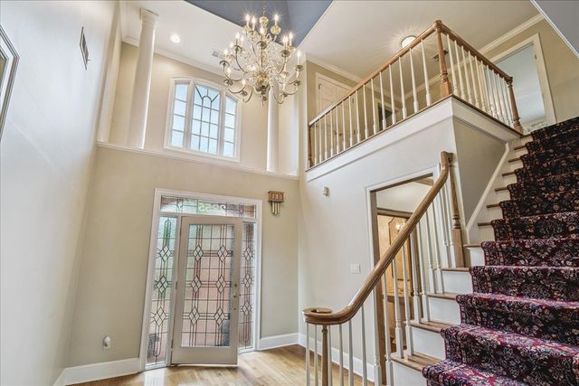 2255 OTTERBURN LN, Germantown, TN 38139