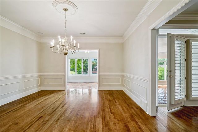 2255 OTTERBURN LN, Germantown, TN 38139